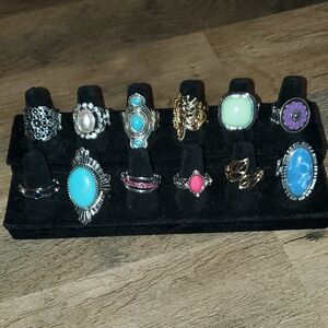 Elegant Women's Ring Set with Turquoise and Gold Accents